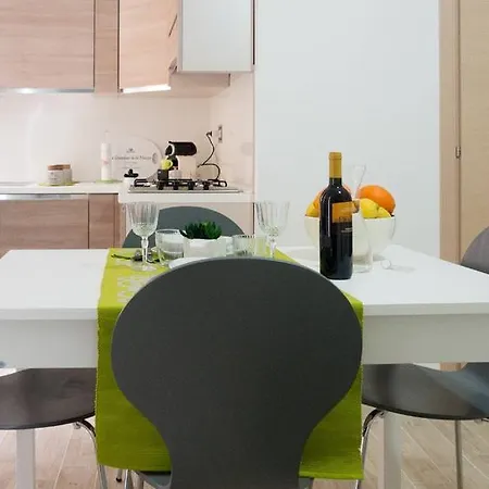 Donsanto Apartment *